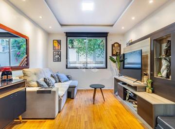 Apartamento · 45m² · 1 Quarto · Apartamento a venda de 1 dormitório reformado no centro histórico de Porto Alegre.
