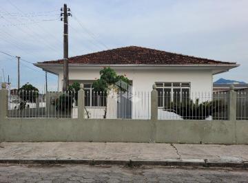 Casa · 150m² · 3 Quartos · Casa com 3 quartos e edícula na Ponte do Maruim - Palhoça/SC