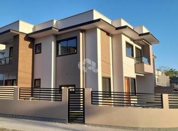Casa · 106m² · 3 Quartos · 1 Vaga · Casa de esquina com 3 quartos/dormitórios no bairro Potecas, em São José - SC