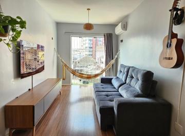 Apartamento · 64m² · 2 Quartos · 1 Vaga · Apartamento reformado de 2 quartos