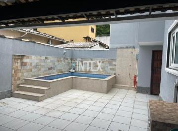 Foto 01 · Casa de luxo em condomínio com 4 suítes na Várzea das Moças, Niterói-RJ - 238m² - Imperdível!