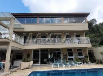 Casa · 278m² · 3 Quartos · 2 Vagas · Sobrado em condomínio Fechado em Mairiporã, com 3 suítes, cozinha, área, piscina e 2 vagas.