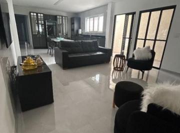 Casa · 171m² · 4 Quartos · 2 Vagas · Casa 4 dorms em Guilhermina - Praia Grande, SP
