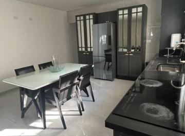 Casa · 171m² · 4 Quartos · 2 Vagas · Casa em Guilhermina - Praia Grande, SP
