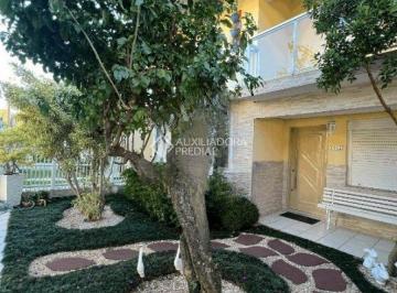 Casa · 360m² · 4 Quartos · 2 Vagas · Casa com 4 quartos, no bairro Guarujá Zona Sul