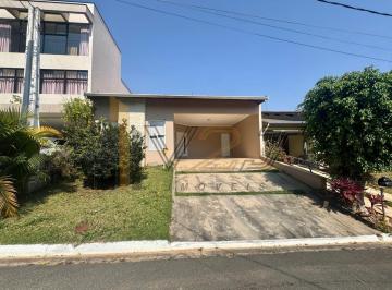 Fachada · Casa térrea à venda no condomínio Villa de Treviso em Vinhedo - SP.