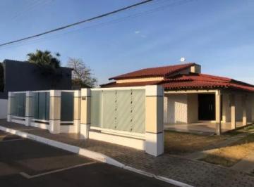 Apartamento de 3 quartos, Vicente Pires · CASA NA RUA 12 - 3 SUÍTES - REFORMADA 