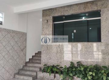 Casa · 158m² · 3 Quartos · 2 Vagas · Sobrado com 3 Dormitórios, 1 Suíte, 4 Banheiros e 2 Vagas no Piqueri