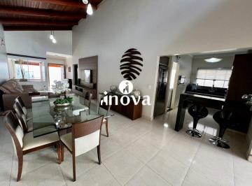Casa · 178m² · 3 Quartos · 2 Vagas · Casa a venda, Bairro Nenê Gomes