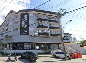Apartamento · 196m² · 3 Quartos · 2 Vagas · Linda Cobertura finamente mobiliada no Centrinho dos Ingleses