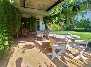 Casa · 630m² · 5 Quartos · 6 Vagas · Casa Comercial e Residencial - Jardim Guedala - 600m².