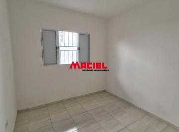 Casa · 82m² · 3 Quartos · 2 Vagas · Casa no Morumbi com 2 vagas de garagem com edícula de fundo 3 dormitórios próximo de supermercados