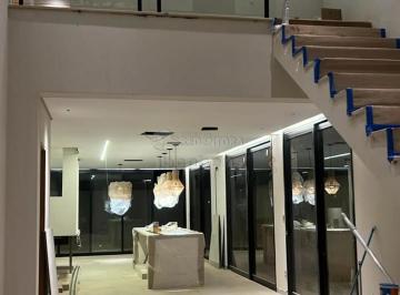 Casa · 300m² · 3 Quartos · 4 Vagas · Terras de Alphaville - Mirassol - Casa tipo sobrado com 3 suites, entrega prevista para final de Out