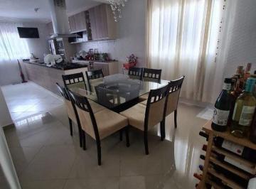 Casa · 700m² · 3 Quartos · 2 Vagas · Sobrado à venda em São Bernardo do Campo, Alves Dias, com 3 quartos