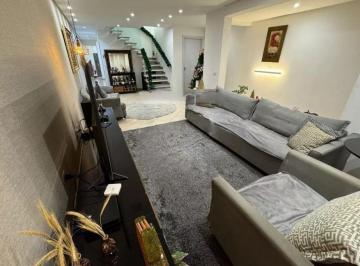 Casa · 293m² · 3 Quartos · 2 Vagas · Sobrado à venda em São Bernardo do Campo, Jardim Brasilândia, com 3 suítes, com 293 m²