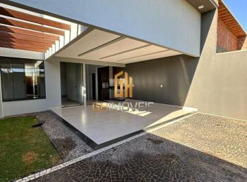 Casa · 126m² · 3 Quartos · 2 Vagas · Casa com 3 quartos em Rio Verde- GO, em terreno com 180m2 com 126m2 de área construída