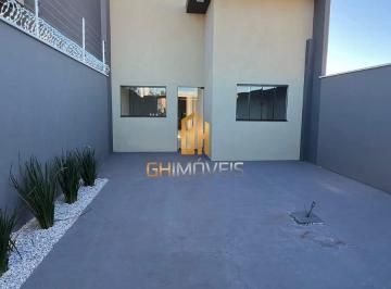 Casa · 80m² · 3 Quartos · 4 Vagas · Belíssima Casa Padrão