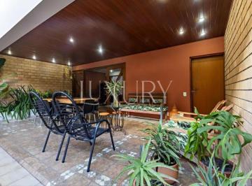 2 · Casa com 340 m², 4 quartos sendo 4 suítes à venda no bairro Vila Madalena.