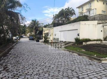 Terreno a venda em Camboinhas · Terreno em Camboinhas com Vista para a Lagoa | 360 m² | Localização Privilegiada