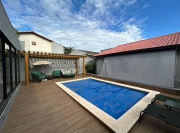 Casa · 238m² · 3 Quartos · 4 Vagas · Sobrado com 3 quartos à venda bairro Cidade Jardim - Uberlândia/MG