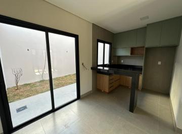 Casa · 84m² · 2 Quartos · 2 Vagas · Sobrado com 2 quartos à venda bairro Grand Ville - Uberlândia/MG