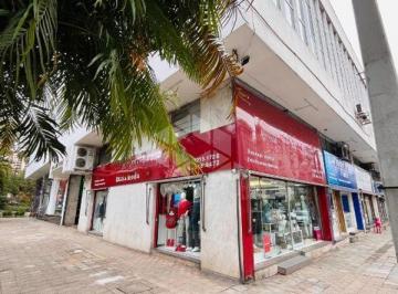 Comercial · 81m² · Sala 81.68M² - para Alugar