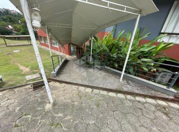 001 · Potencial Ilimitado! Amplo Salão de 600 m² no Coração da Carvoeira, Florianópolis.
