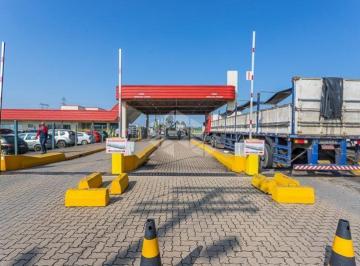 Comercial · 4482m² · Depósito 4482M² - para Alugar