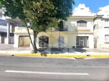 Comercial · 110m² · 9 Quartos · 2 Vagas · Sala 110M² - para Alugar