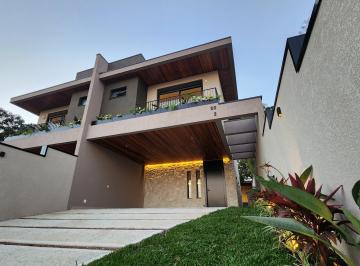 Casa de 3 quartos Venda R$ 1.650.000 · SOBRADOS COM ÁREA DE JARDIM E CHURRASQUEIRA A 5 MIN DO SHOPPING SÃO JOSÉ