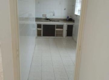 Apartamento de 2 quartos, São Vicente · 2 Dorm bem conservado há 1 quadra da Praia do Gonzaguinha - São Vicente
