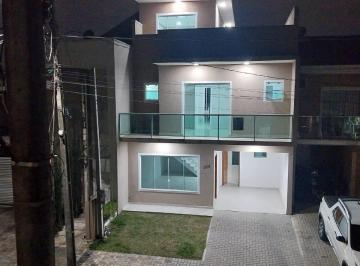 Casa de 4 quartos, Curitiba · Tríplex Novo com 4 dormitórios em Condomínio Fechado