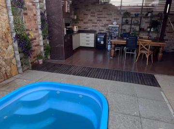 Casa de 2 quartos, Indaiatuba · Casa com Piscina em Indaiatuba - SP