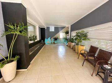 Casa · 230m² · 3 Quartos · 2 Vagas · Sobrado com 3 dorms, 1 suíte, 2 vagas, 230m2 no Jardim Regina