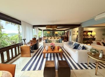Casa · 300m² · 4 Quartos · 3 Vagas · Espetacular casa com vista para o mar em condomínio com praia privativa em Angra