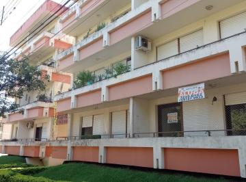 Apartamento · 1 Quarto · APARTAMENTO 1 DORMITORIO, SACADA, SALA ESTAR, PARQUE ITAIMBE