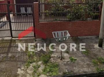 Casa · 100m² · 2 Quartos · 3 Vagas · Casa em Avenida Aurélio Campos - Marrocos - Itanhaém/SP