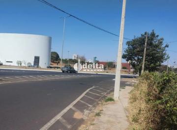 Comercial · 3741m² · Área disponível para venda no bairro Brasil em Uberlândia-MG.
