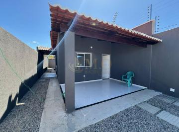Casa · 85m² · 2 Quartos · 3 Vagas · Casa à venda em Monguba, Pacatuba: 85m², 2 quartos, 1 suíte, 2 banheiros. Apr...
