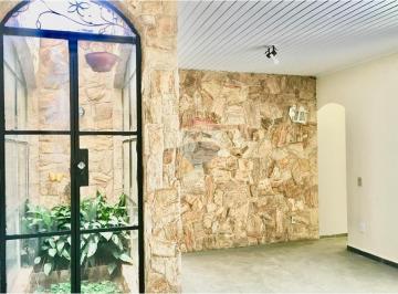 Casa · 342m² · 3 Quartos · 2 Vagas · Casa Alugar Atibaia Centro