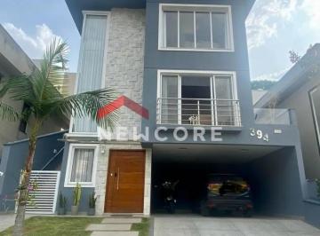 Casa · 200m² · 3 Quartos · 4 Vagas · Casa de condomínio em Rua Sabiá - Suru - Santana de Parnaíba/SP