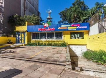 Casa · 299m² · 5 Quartos · 4 Vagas · Terreno no bairro Bela Vista