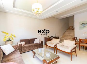 Casa · 225m² · 3 Quartos · 8 Vagas · Casa com 225m² - Fanny