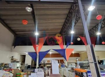 Comercial · 230m² · ALUGO PONTO COMERCIAL 