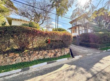 Casa · 405m² · 3 Quartos · 6 Vagas · Casa térrea no coração da Granja Viana!!