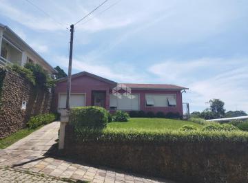 Casa · 196m² · 3 Quartos · Casa no centro da cidade!