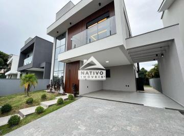 Casa · 233m² · 3 Quartos · 2 Vagas · Casa