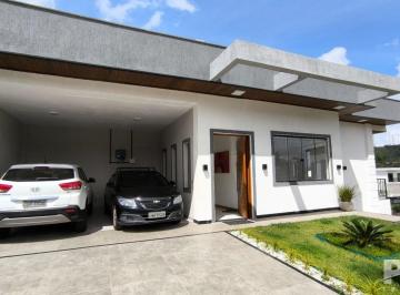 Casa · 600m² · 4 Quartos · 4 Vagas · Casa em Barra do Imbuí, Teresópolis/RJ de 600m² 4 quartos à venda por R$ 1.800.000,00