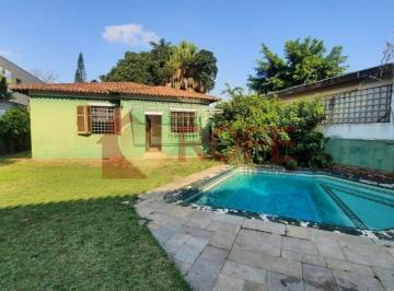 Casa · 260m² · 3 Quartos · Casa Térrea 260m² Ampla com Piscina e Potencial para Duas Construções no Campo Belo