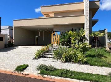 Casa · 235m² · 3 Quartos · 2 Vagas · Belíssima casa com 3 quartos, localizada no Condomínio Residencial Solar do Bosque , Rio Verde - G
